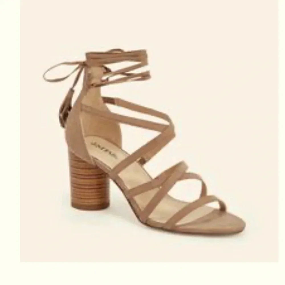 Just Fab Roma Women Dressy sandals, size 11 color Taupe straps go up legs